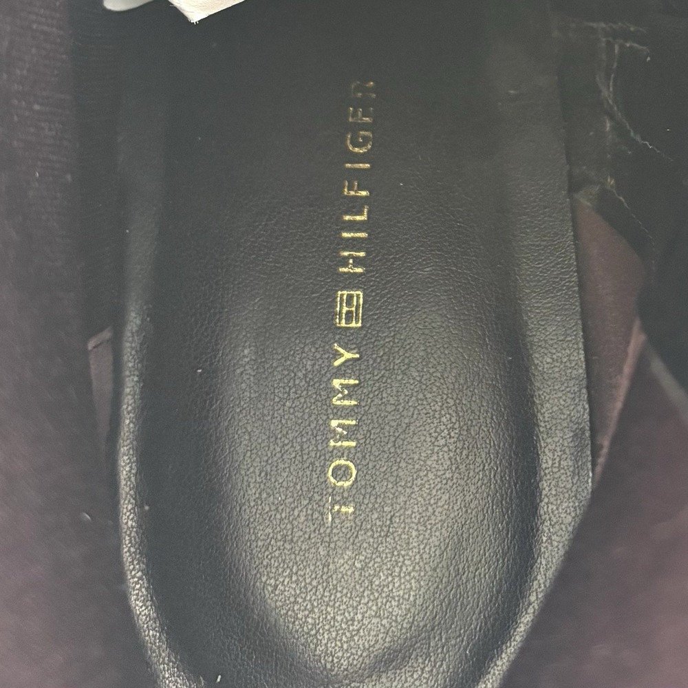 Tommy Hilfiger Imiera Black 8.5 Ankle Boots Booties Vegan Faux Leather Gold Logo - Picture 11 of 16